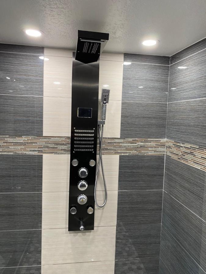Budget Inn Ла Пуенте Екстериор снимка