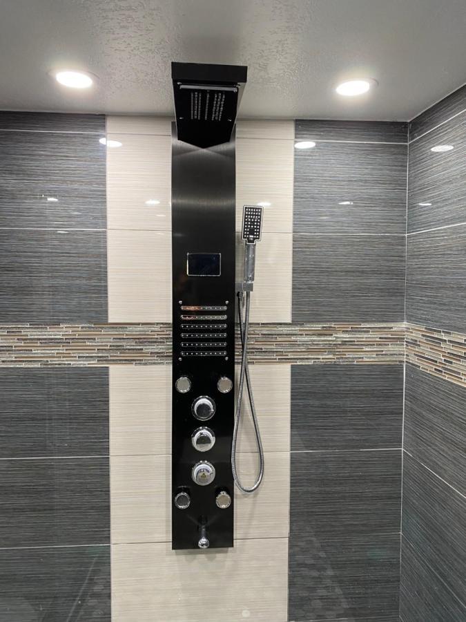 Budget Inn Ла Пуенте Екстериор снимка