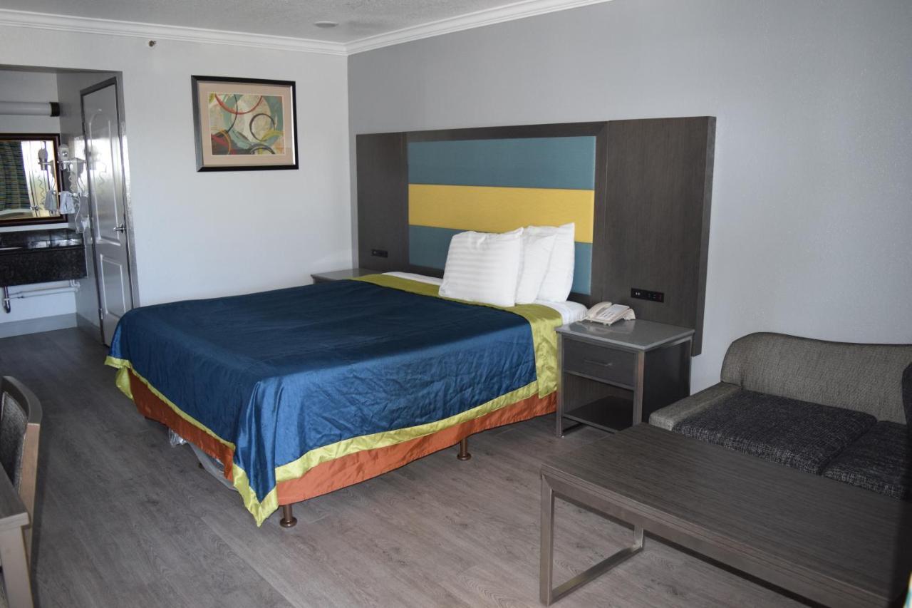 Budget Inn Ла Пуенте Екстериор снимка