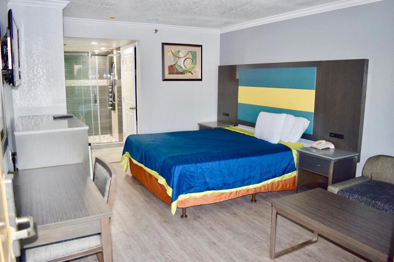 Budget Inn Ла Пуенте Екстериор снимка