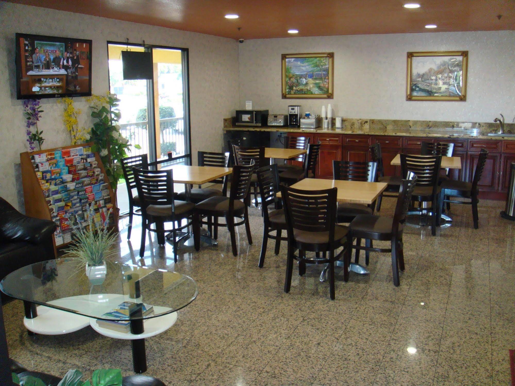 Budget Inn Ла Пуенте Екстериор снимка